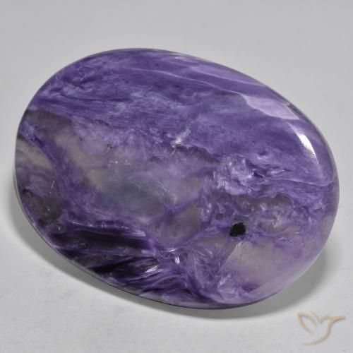 Charoïte Violet foncé naturelle Coupe ovale, 65.30 ct, Translucide
