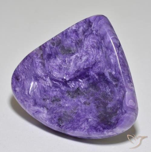 Charoïte violet naturelle en forme de poire, 40,66 ct, opaque