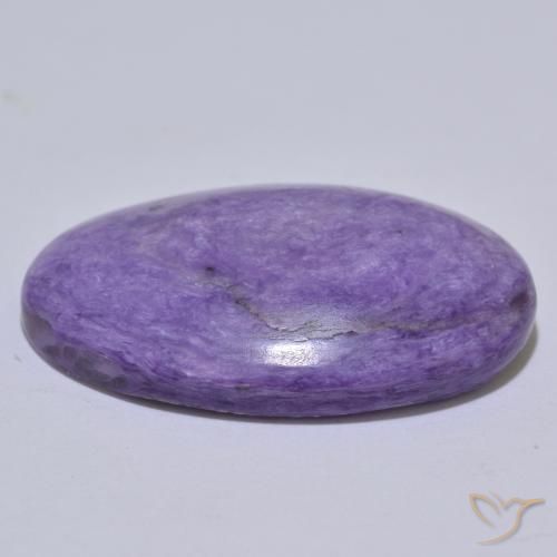 Charoïte Violet moyen naturelle ovale, 34.16 ct, Opaque