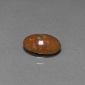 Opale chocolat multicolore naturelle coupe ovale, 0,83 ct, opaque