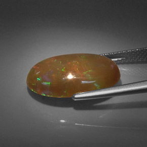 Opale chocolat multicolore naturelle coupe ovale, 5,32 ct, opaque