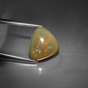 Opale chocolat multicolore naturelle trillion, 5,44 ct, opaque