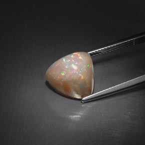Opale chocolat multicolore naturelle trillion, 6,51 ct, opaque