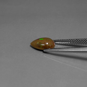 Opale chocolat multicolore naturelle en forme de poire, 0,92 ct, opaque