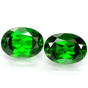 Achetez naturel ct Vert Diopside Chrome gems, Coupe ovale, En provenance Russie chez GemSelect. En stock, livraison internationale!