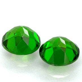 Achetez naturel ct vert diopside de chrome gems, coupe roude, en provenance russie chez gemselect. en stock, livraison internationale!