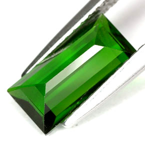 Diopside de chrome vert naturelle baguette, 1,65 ct, VVS-VS