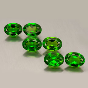 Achetez naturel ct vert diopside de chrome gems, coupe ovale, en provenance russie chez gemselect. en stock, livraison internationale!