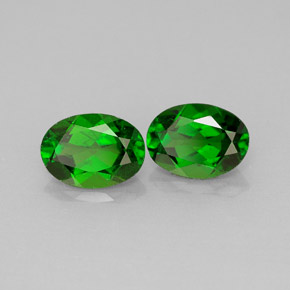 Achetez naturel ct vert diopside de chrome gems, coupe ovale, en provenance russie chez gemselect. en stock, livraison internationale!