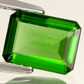 Diopside Chrome Vert naturelle Taille émeraude, 1.14 ct, VS