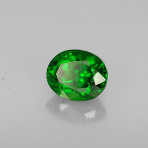 Diopside de chrome vert naturelle coupe ovale, 0,68 ct, VS