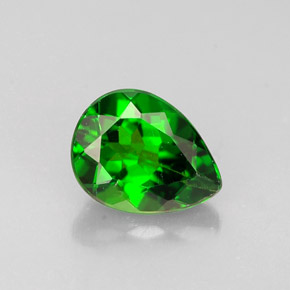 Diopside de chrome vert naturelle en forme de poire, 0,70 ct, VS