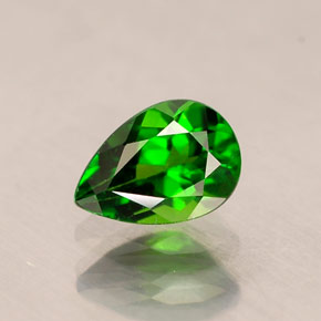 Diopside de chrome vert naturelle en forme de poire, 0,69 ct, VVS-VS