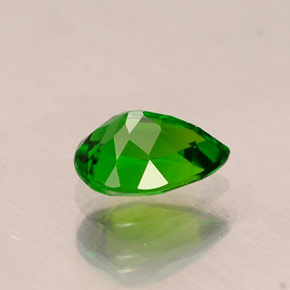 Diopside de chrome vert naturelle en forme de poire, 0,69 ct, VVS-VS