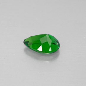 Diopside de chrome vert naturelle en forme de poire, 0,64 ct, VVS-VS