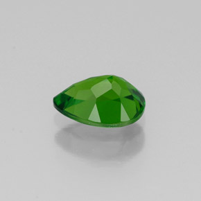 Diopside Chrome Vert naturelle En forme de poire, 0.80 ct, VVS-VS