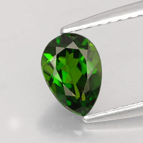 Diopside Chrome Vert naturelle En forme de poire, 0.80 ct, VVS-VS