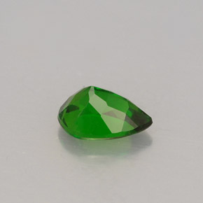 Diopside de chrome vert naturelle en forme de poire, 0,69 ct, VVS