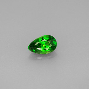 Diopside de chrome vert naturelle en forme de poire, 0,46 ct, VVS