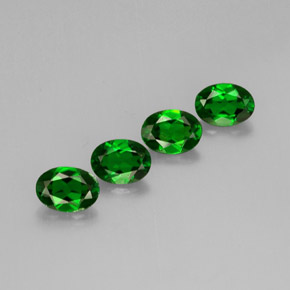 Achetez naturel ct vert diopside de chrome gems, coupe ovale, en provenance russie chez gemselect. en stock, livraison internationale!