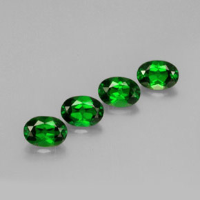 Achetez naturel ct vert diopside de chrome gems, coupe ovale, en provenance russie chez gemselect. en stock, livraison internationale!