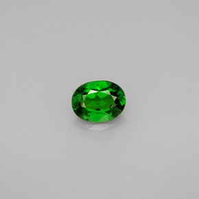 Diopside Chrome Vert naturelle Coupe ovale, 0.64 ct, VVS-VS