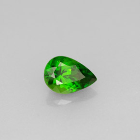 Diopside de chrome vert naturelle en forme de poire, 0,53 ct, VVS-VS