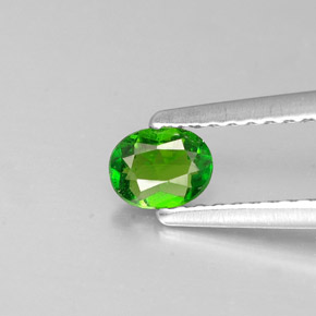 Diopside de chrome vert naturelle coupe ovale, 0,23 ct, VS