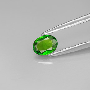 Diopside de chrome vert naturelle coupe ovale, 0,33 ct, VS