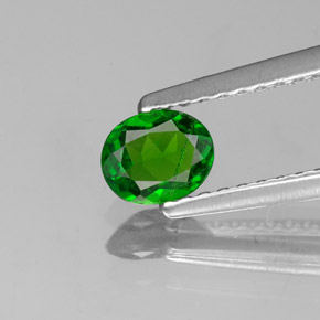 Diopside de chrome vert naturelle coupe ovale, 0,35 ct, VS-SI