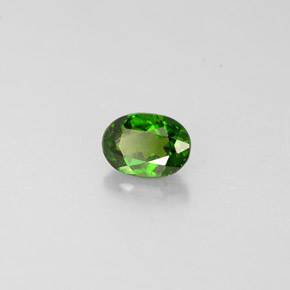 Diopside de chrome vert naturelle coupe ovale, 0,32 ct, VS