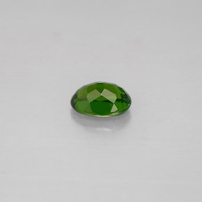 Diopside Chrome Vert naturelle Coupe ovale, 0.40 ct, VS