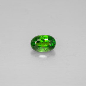 Diopside de chrome vert naturelle coupe ovale, 0,26 ct, VS