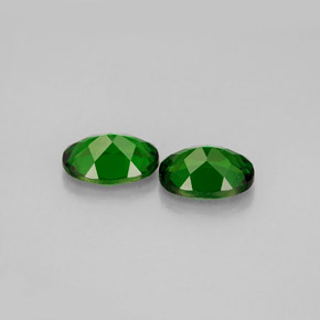 Achetez naturel ct vert diopside de chrome gems, coupe ovale, en provenance russie chez gemselect. en stock, livraison internationale!