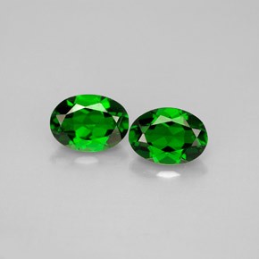 Achetez naturel ct vert diopside de chrome gems, coupe ovale, en provenance russie chez gemselect. en stock, livraison internationale!