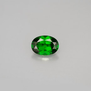 Diopside de chrome vert naturelle coupe ovale, 0,88 ct, VS
