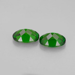 Achetez naturel ct vert diopside de chrome gems, coupe ovale, en provenance russie chez gemselect. en stock, livraison internationale!