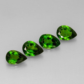 Achetez naturel ct Vert Diopside Chrome gems, En forme de poire, En provenance Russie chez GemSelect. En stock, livraison internationale!