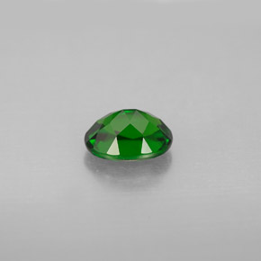 Diopside de chrome vert naturelle coupe ovale, 0,98 ct, VS