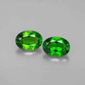 Achetez naturel ct Vert Diopside Chrome gems, Coupe ovale, En provenance Russie chez GemSelect. En stock, livraison internationale!