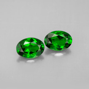 Achetez naturel ct vert diopside de chrome gems, coupe ovale, en provenance russie chez gemselect. en stock, livraison internationale!