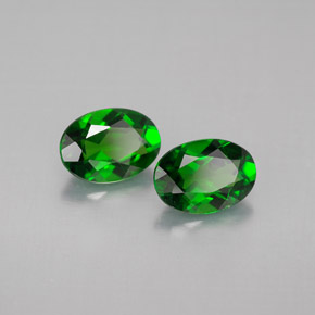 Achetez naturel ct vert diopside de chrome gems, coupe ovale, en provenance russie chez gemselect. en stock, livraison internationale!
