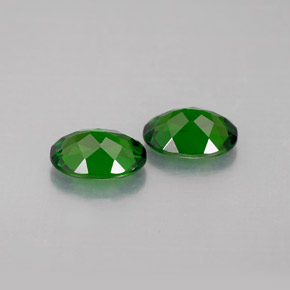 Achetez naturel ct vert diopside de chrome gems, coupe ovale, en provenance russie chez gemselect. en stock, livraison internationale!