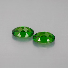 Achetez naturel ct vert diopside de chrome gems, coupe ovale, en provenance russie chez gemselect. en stock, livraison internationale!