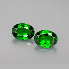 Achetez naturel ct Vert Diopside Chrome gems, Coupe ovale, En provenance Russie chez GemSelect. En stock, livraison internationale!