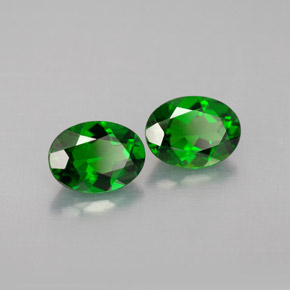 Achetez naturel ct Vert Diopside Chrome gems, Coupe ovale, En provenance Russie chez GemSelect. En stock, livraison internationale!