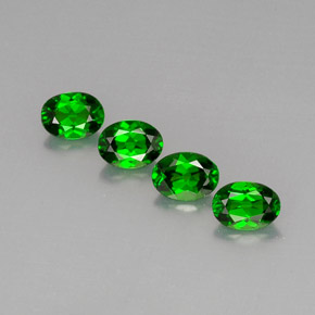 Achetez naturel ct vert diopside de chrome gems, coupe ovale, en provenance russie chez gemselect. en stock, livraison internationale!