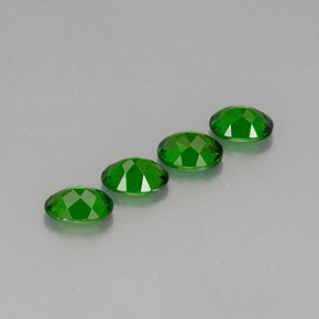 Achetez naturel ct vert diopside de chrome gems, coupe ovale, en provenance russie chez gemselect. en stock, livraison internationale!
