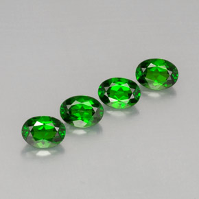 Achetez naturel ct vert diopside de chrome gems, coupe ovale, en provenance russie chez gemselect. en stock, livraison internationale!