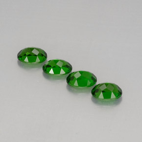 Achetez naturel ct vert diopside de chrome gems, coupe ovale, en provenance russie chez gemselect. en stock, livraison internationale!